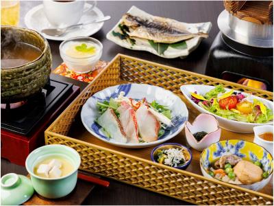 飲み放題付！◆料理長おすすめ会席　◆夕食は金目鯛姿煮＆鮑◆朝食は和定食　（夕朝食付き）